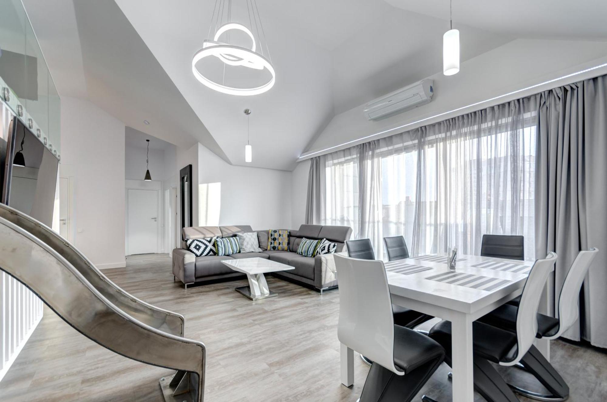 Waterlane Riverside - Spa, Pool, Gym & Parking By Downtown Apartments Gdansk Room photo